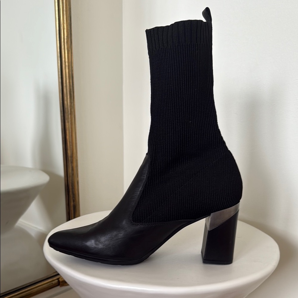Elegant Black Women's Boots